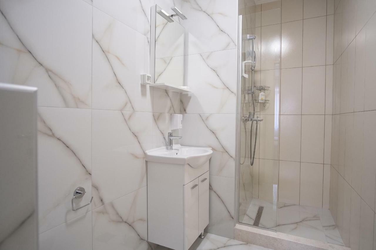تريبينيي Apartmani Vila Kosa الغرفة الصورة